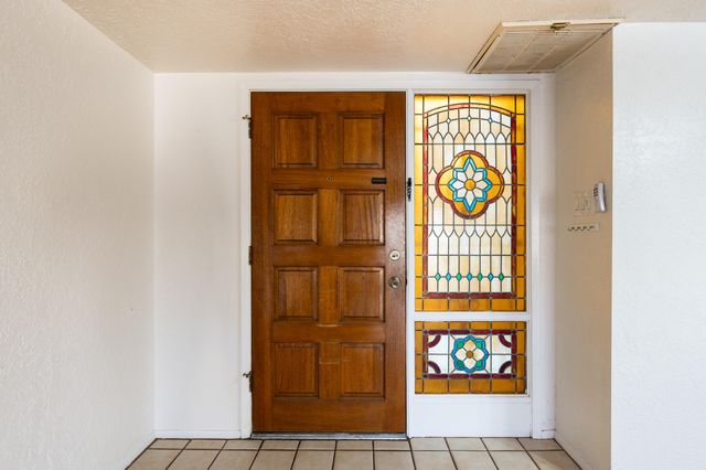 19 Casa Hermosa Drive NE, Albuquerque, NM 87112