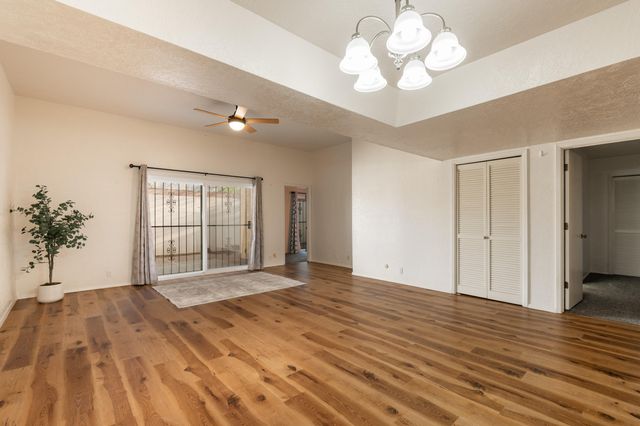 19 Casa Hermosa Drive NE, Albuquerque, NM 87112