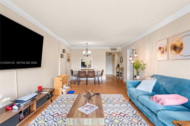 13120 SW 92nd Ave B-313, Miami, FL 33176