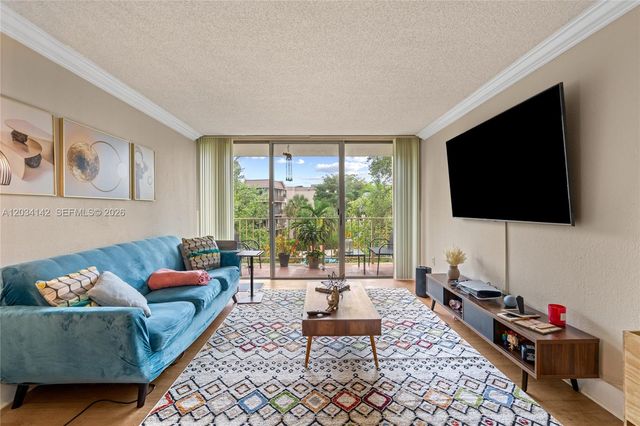 13120 SW 92nd Ave B-313, Miami, FL 33176