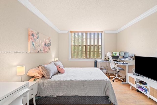 13120 SW 92nd Ave B-313, Miami, FL 33176