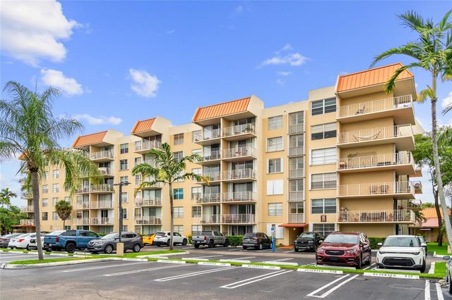 13120 SW 92nd Ave B-313, Miami, FL 33176