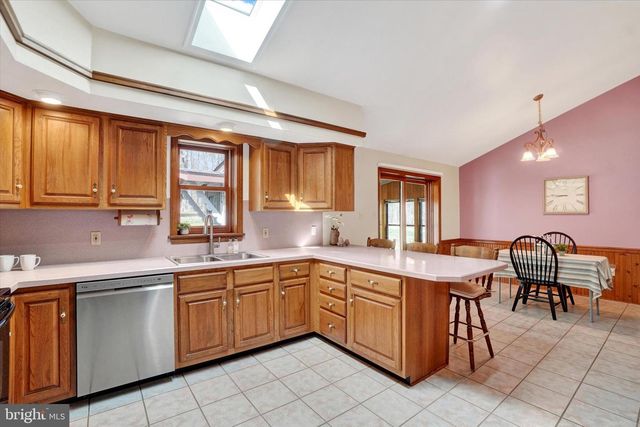 6747 DARK HOLLOW RD, Wrightsville, PA 17368