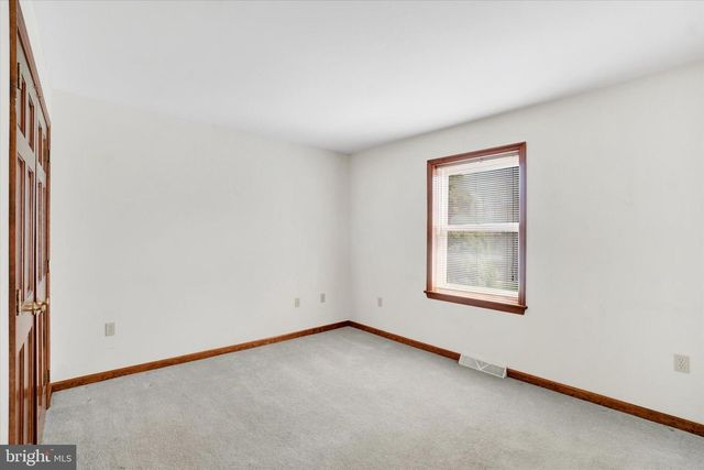 6747 DARK HOLLOW RD, Wrightsville, PA 17368