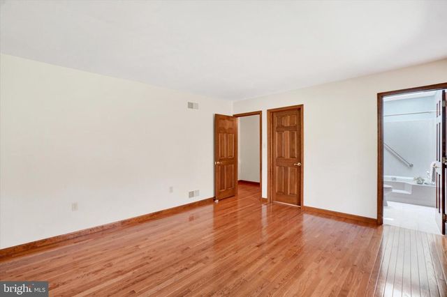 6747 DARK HOLLOW RD, Wrightsville, PA 17368