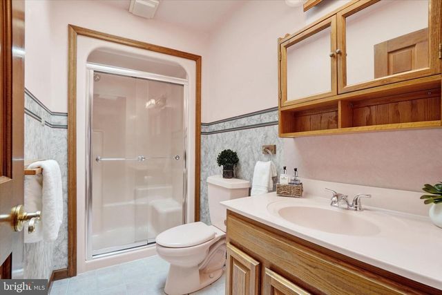 6747 DARK HOLLOW RD, Wrightsville, PA 17368