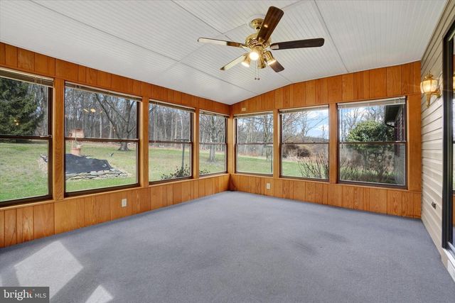 6747 DARK HOLLOW RD, Wrightsville, PA 17368