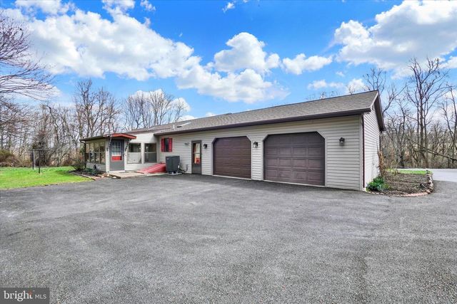 6747 DARK HOLLOW RD, Wrightsville, PA 17368