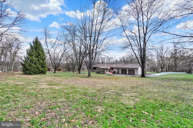 6747 DARK HOLLOW RD, Wrightsville, PA 17368