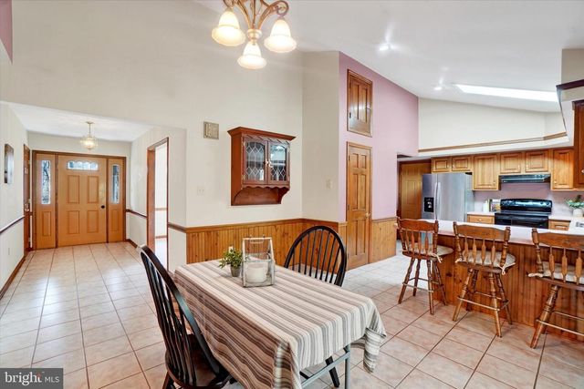 6747 DARK HOLLOW RD, Wrightsville, PA 17368