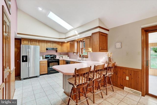 6747 DARK HOLLOW RD, Wrightsville, PA 17368