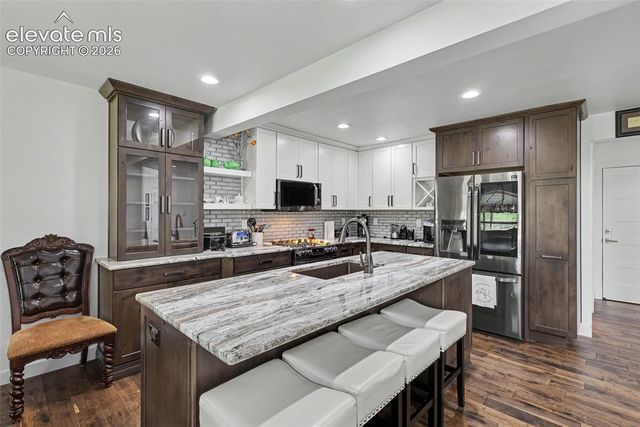 16 Woodbridge Drive, Colorado Springs, CO 80906
