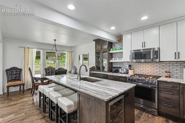 16 Woodbridge Drive, Colorado Springs, CO 80906