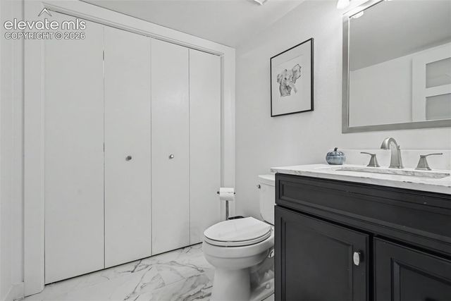 16 Woodbridge Drive, Colorado Springs, CO 80906