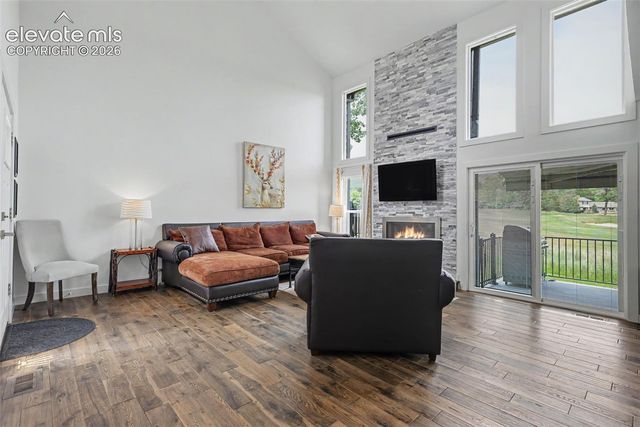 16 Woodbridge Drive, Colorado Springs, CO 80906