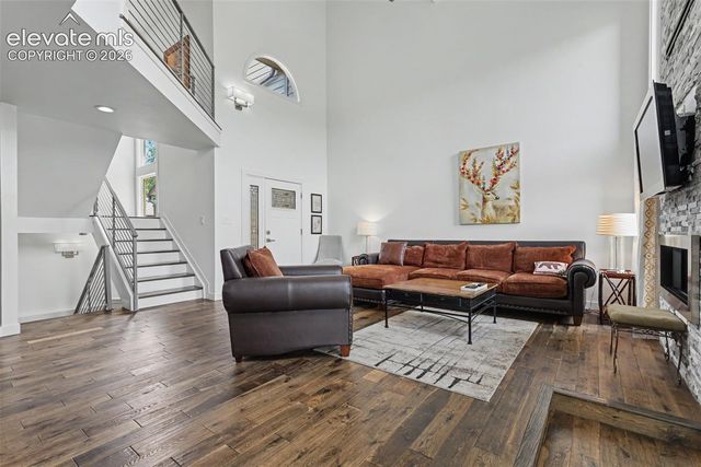 16 Woodbridge Drive, Colorado Springs, CO 80906
