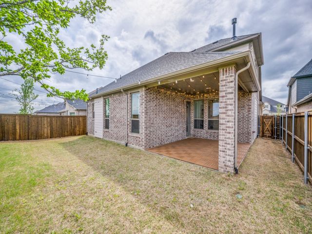 2513 Silver Leaf Drive, Northlake, TX 76226
