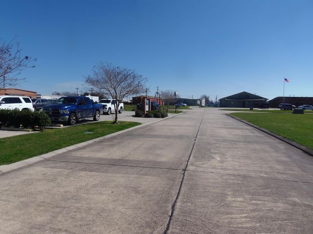 449 Paddock Lane, Houma, LA 70360