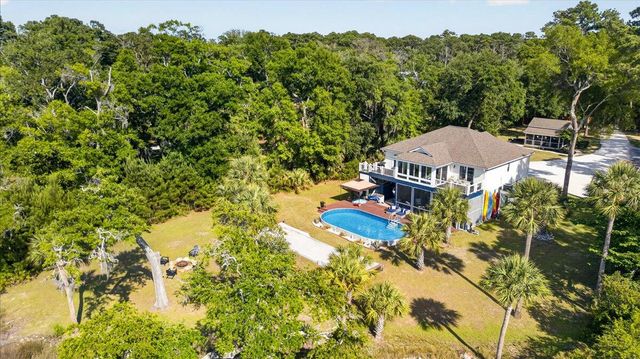167 Cape Palmetto Point Trail, Edisto Island, SC 29438
