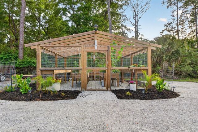 167 Cape Palmetto Point Trail, Edisto Island, SC 29438