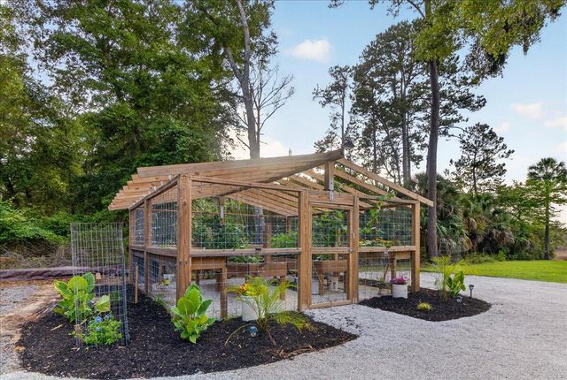 167 Cape Palmetto Point Trail, Edisto Island, SC 29438