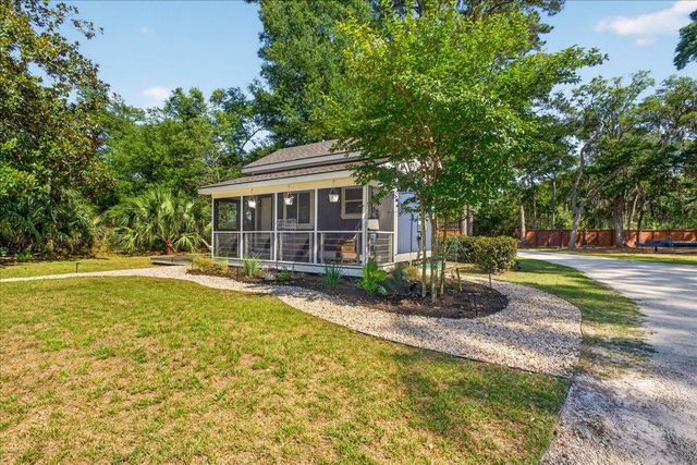 167 Cape Palmetto Point Trail, Edisto Island, SC 29438