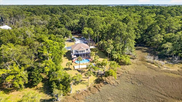 167 Cape Palmetto Point Trail, Edisto Island, SC 29438