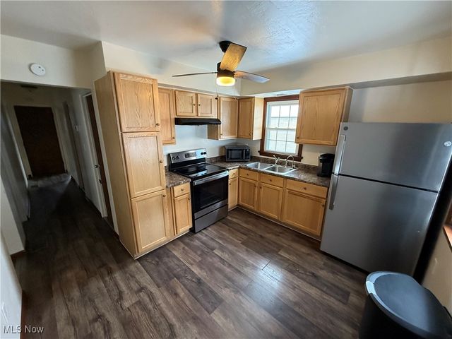 108 Sullivan Circle, Weirton, WV 26062