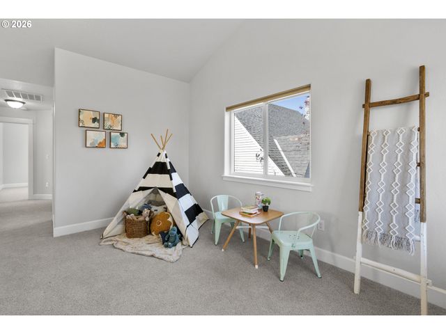 7473 Ne Fremont St, Portland, OR 97213