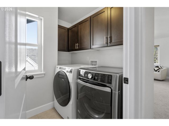 7473 Ne Fremont St, Portland, OR 97213