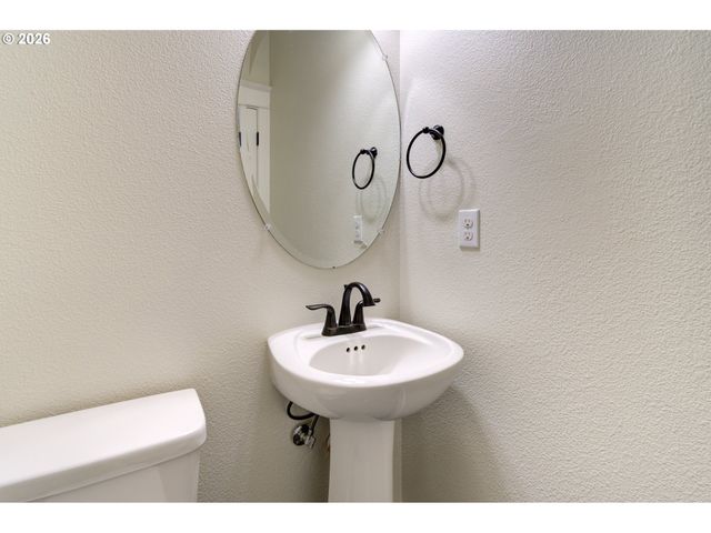 7473 Ne Fremont St, Portland, OR 97213