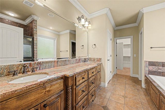 7162 Crisler Court, Springdale, AR 72762