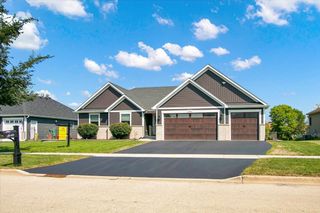1482 Cornerstone Drive, Yorkville, IL 60560