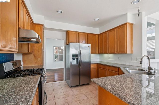 154 Camino Del Sol, Vallejo, CA 94591