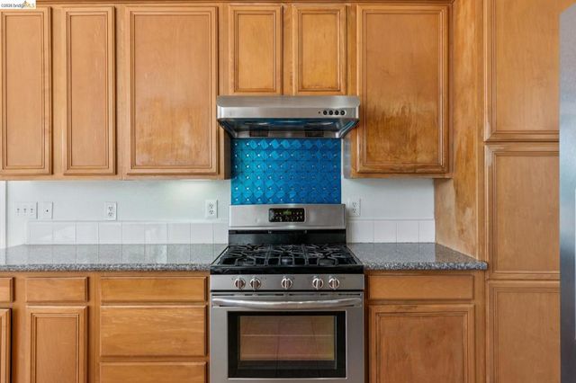 154 Camino Del Sol, Vallejo, CA 94591