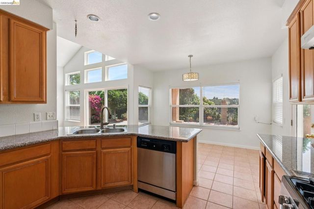 154 Camino Del Sol, Vallejo, CA 94591