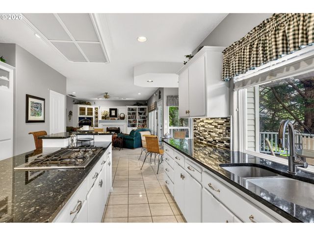 9085 Sw 180TH Pl, Beaverton, OR 97007