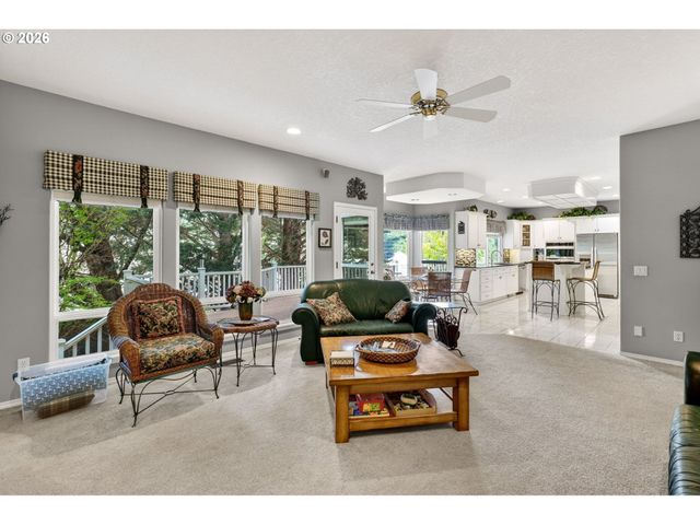 9085 Sw 180TH Pl, Beaverton, OR 97007