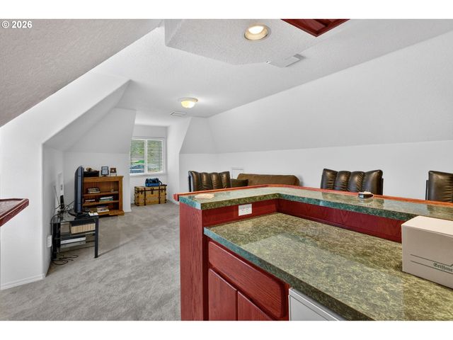 9085 Sw 180TH Pl, Beaverton, OR 97007