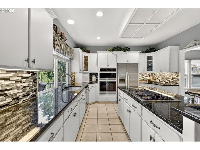 9085 Sw 180TH Pl, Beaverton, OR 97007