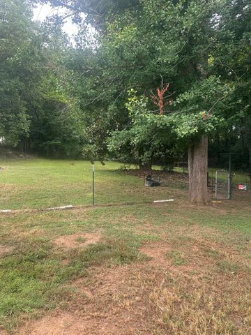 25 Talley Lane, Rossville, GA 30741