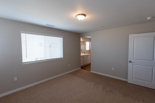 793 Laina Avenue, Madera, CA 93636