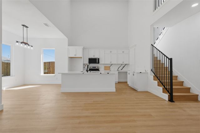 6030 Plum Dale Road, Dallas, TX 75241