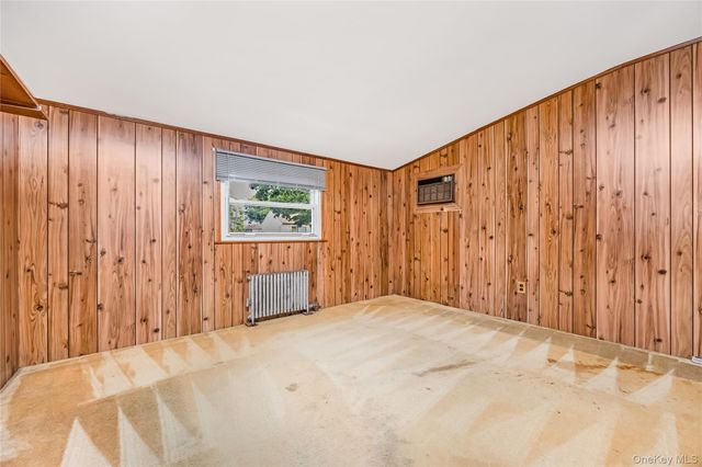 525 Beech Street, North Babylon, NY 11703