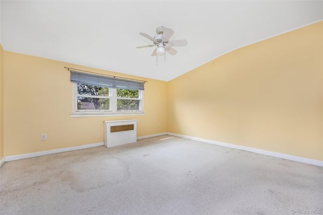 525 Beech Street, North Babylon, NY 11703