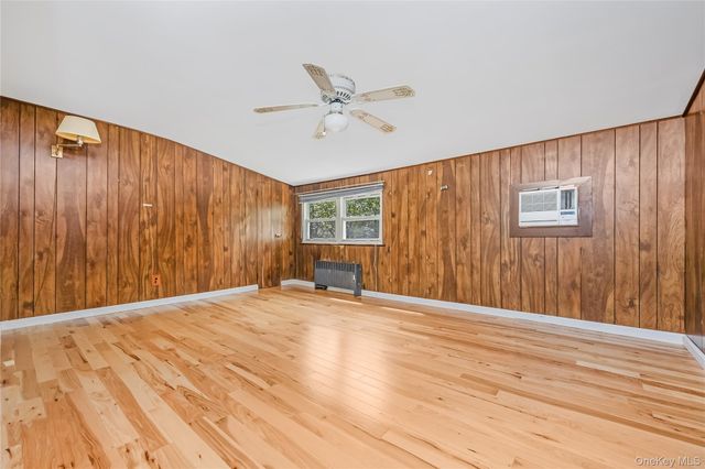 525 Beech Street, North Babylon, NY 11703
