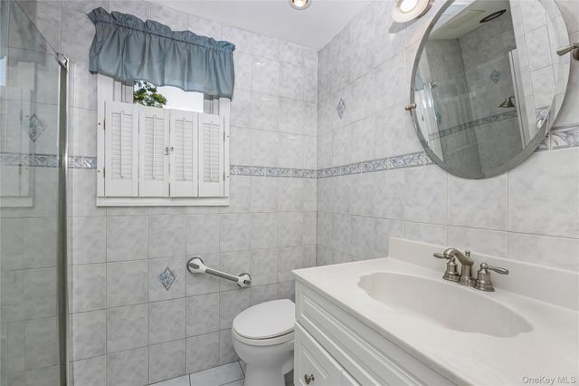 525 Beech Street, North Babylon, NY 11703