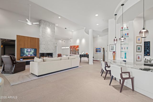 6931 E BRONCO Drive, Paradise Valley, AZ 85253