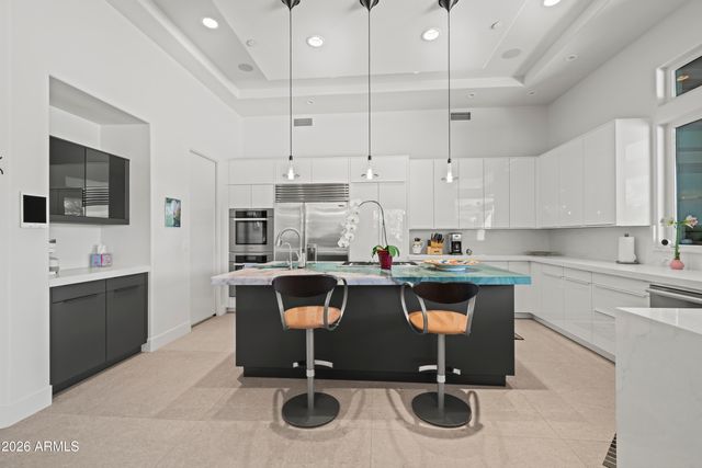 6931 E BRONCO Drive, Paradise Valley, AZ 85253
