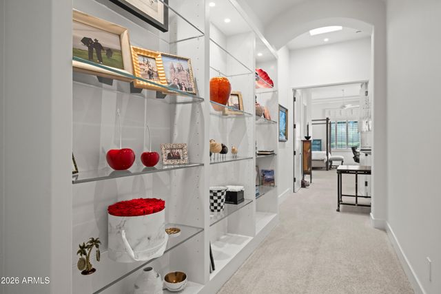 6931 E BRONCO Drive, Paradise Valley, AZ 85253